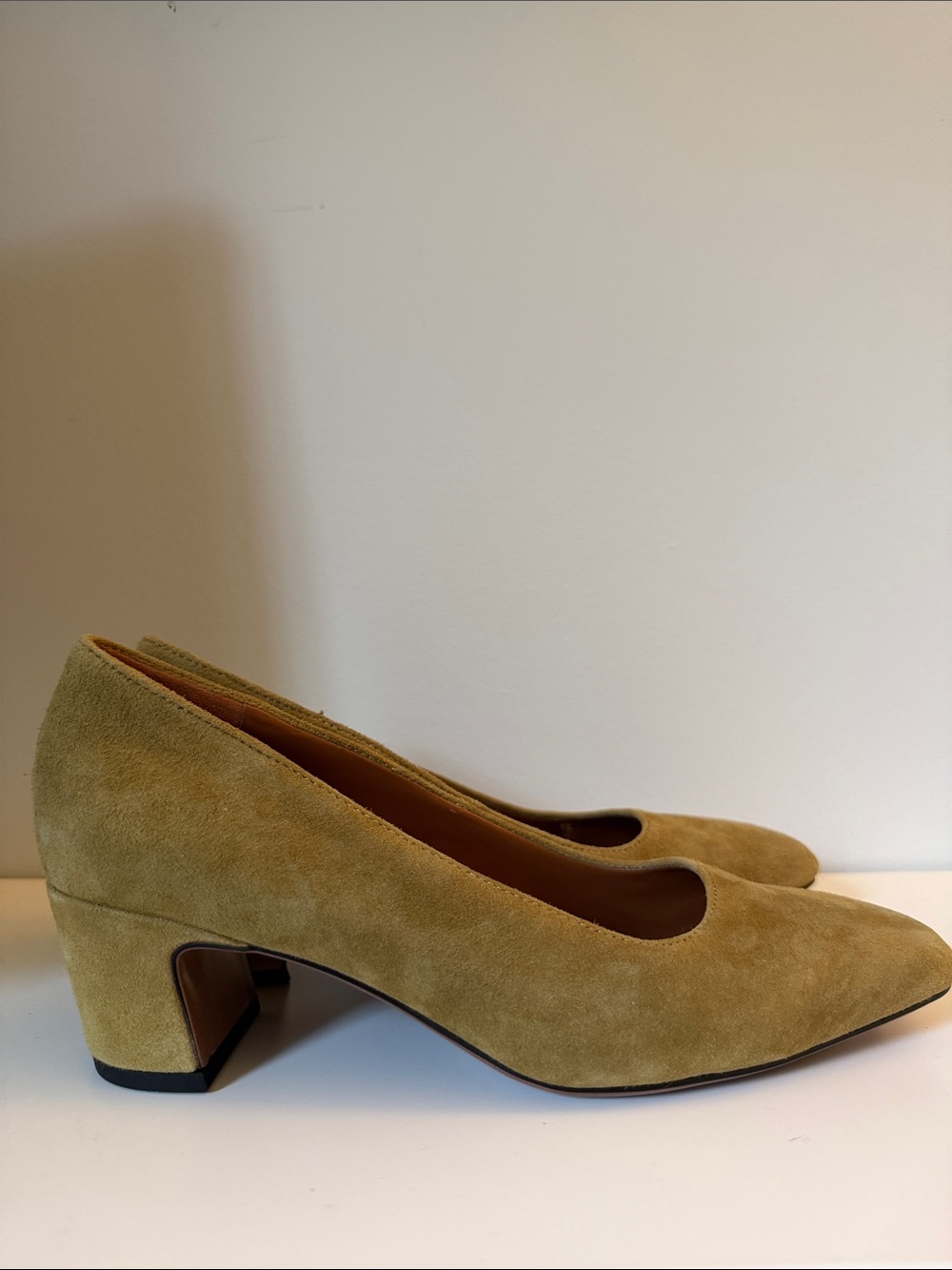 NWT Franco Sarto Salino Square Toe Pumps Mustard Brown Genuine Suede Size 7M - Picture 7 of 12